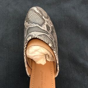 Platform leather clogs